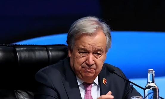 古特雷斯官宣下台，临走前怒点中美：别想共管世界 当联合国总部的钟声敲过202