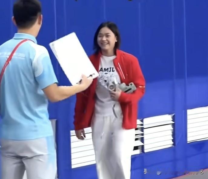 周继红没想到，陈若琳也没有想到，陈芋汐更是没料到，18岁的全红婵又炸场了！跳水