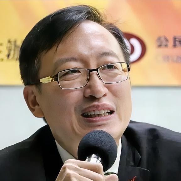 说实话，看到这则消息，真没憋不住笑——台湾所谓“外事部门副主管”吴志中出面向弃暗