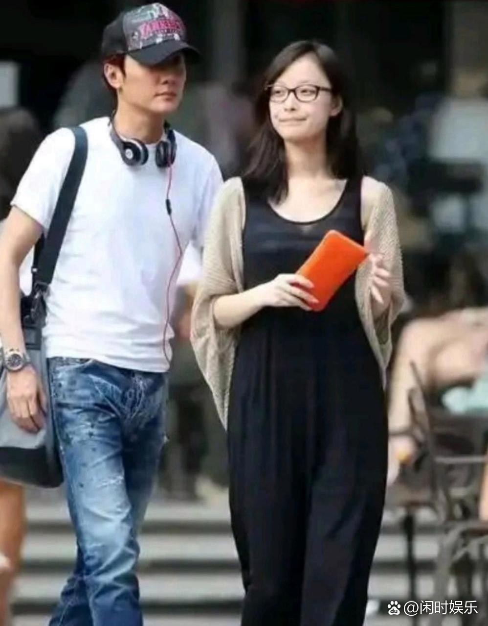 倪妮当年还嫩的时候，冯绍峰可真是帅得掉渣！