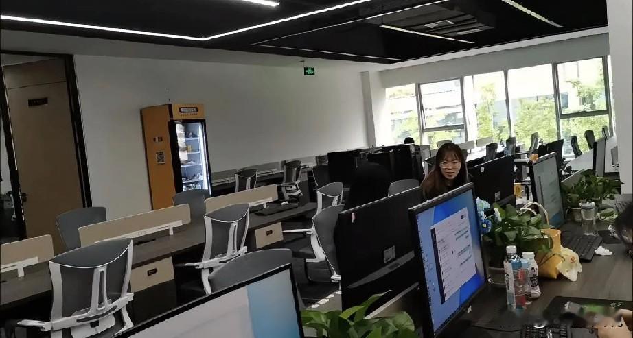 职场真有宁愿牺牲自己利益也要为自己下属争取利益的领导吗？大概2周前，老板称公司经