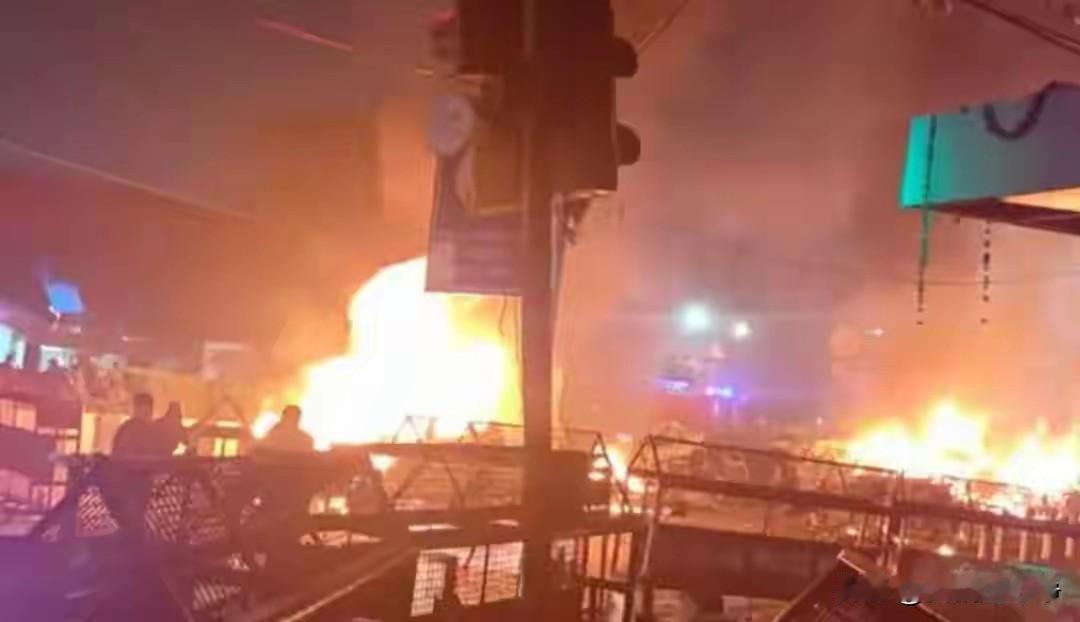 印度新德里的爆炸案是否会变成莫迪再次动武的理由呢？这种可能性很大呀。印度当地