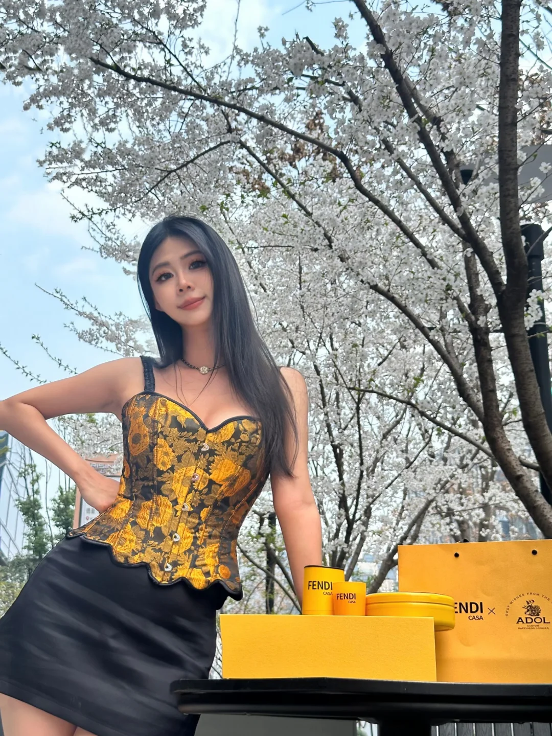 樱花树下的下午 🍃💛🌸