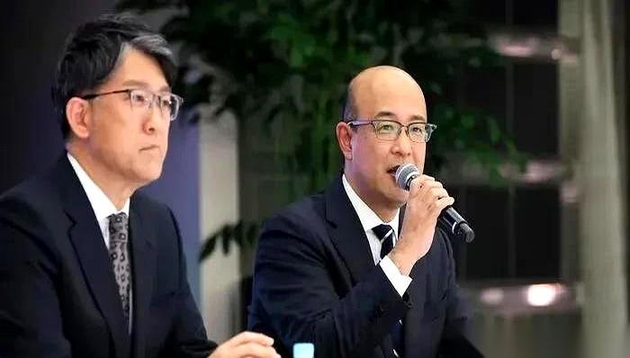 我靠，刚刷到个新闻，差点把手机吓掉了。丰田，那个号称开不坏、能传三代的丰田，一