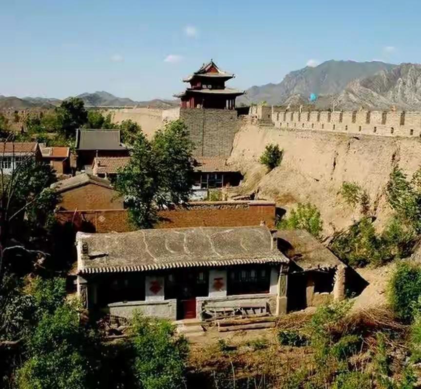 莱夷故梦：三千年胶东古国的兴衰传奇胶东半岛的晨光穿透莱山薄雾，落在龙口归城