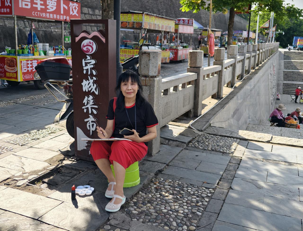 “活着的江南宋城”，以保存完好的宋代古城墙、丰富的宋韵文化和市井烟火闻名，适合沉