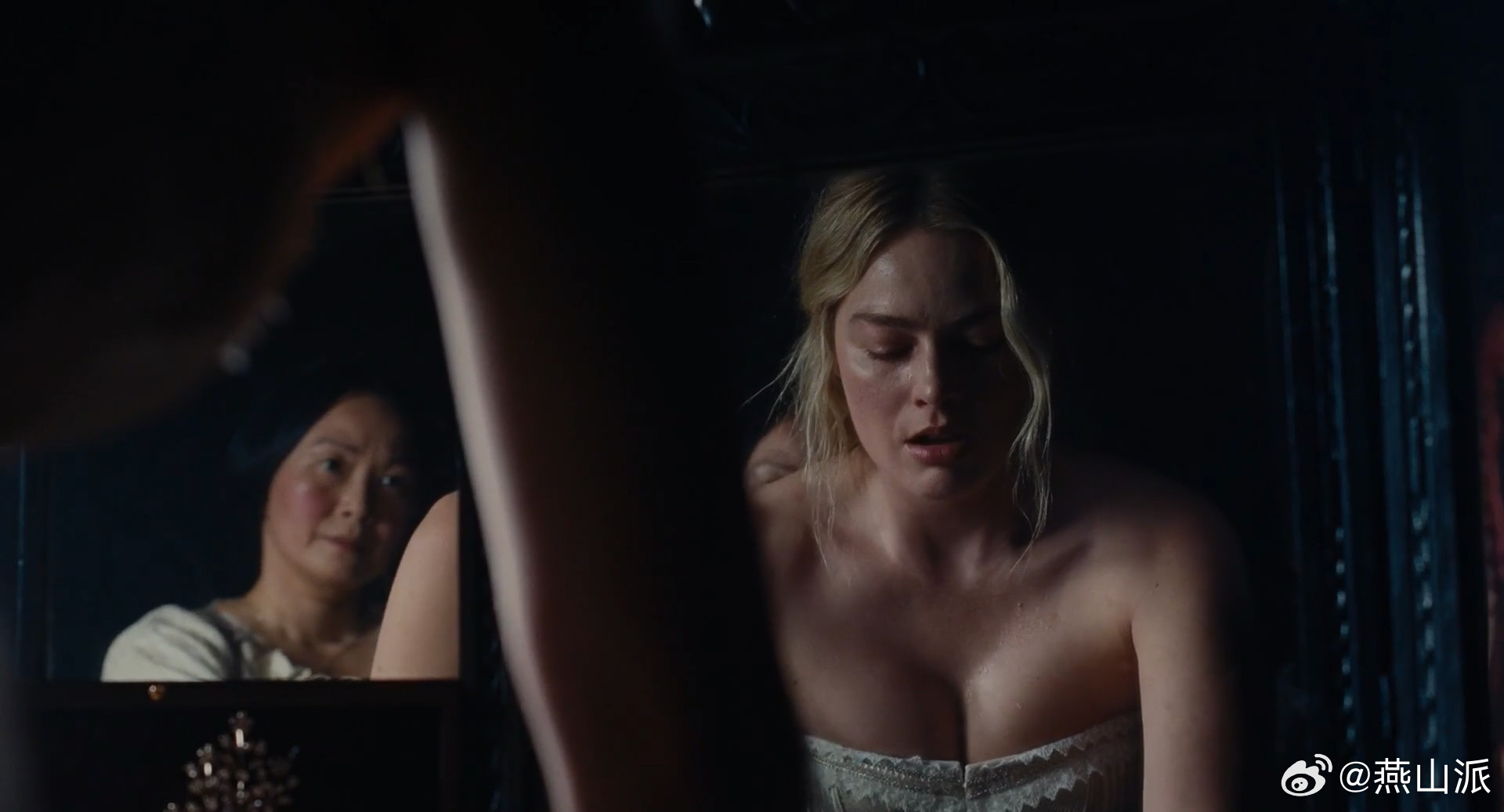 呼啸山庄呼啸山庄尺度好大新版《呼啸山庄》这波是真敢拍，把原著里的偏执、疯魔和极