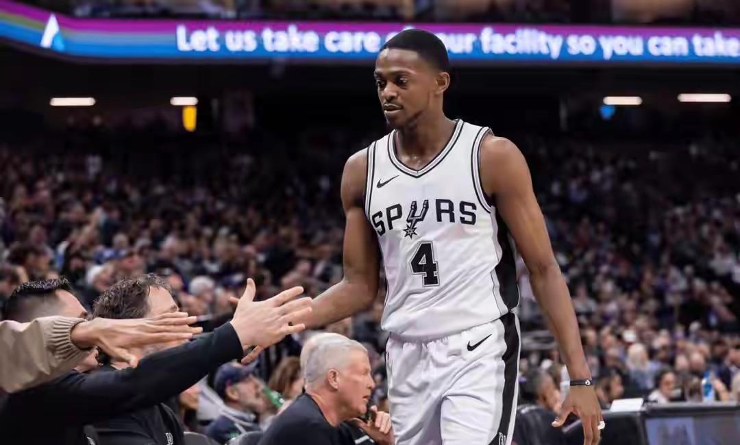 豪取六连胜！福克斯27+7，马刺升至西部第二，本赛季有望打进西决？不得不承认，