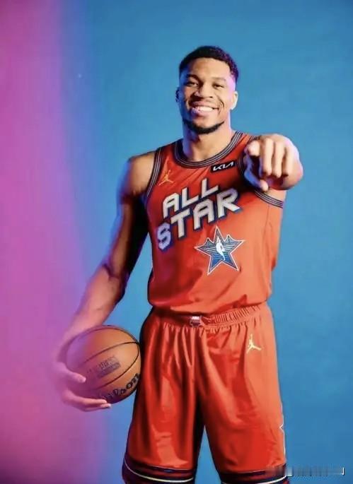 随着全明星第二轮选票出炉，NBA东部首发基本确定:美国控卫，布伦森，191.