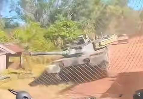 第二辆……泰国VT-4再次炸膛，真就一点不珍惜完全当自行火炮使？在第一辆VT