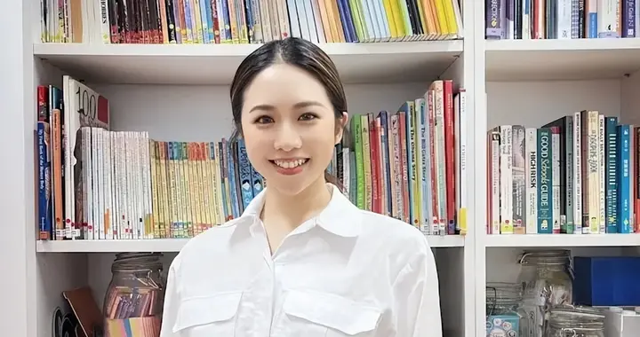 TVB三料港姐邵珮诗转型成功！冻龄现身慈善晚宴担任教育导师