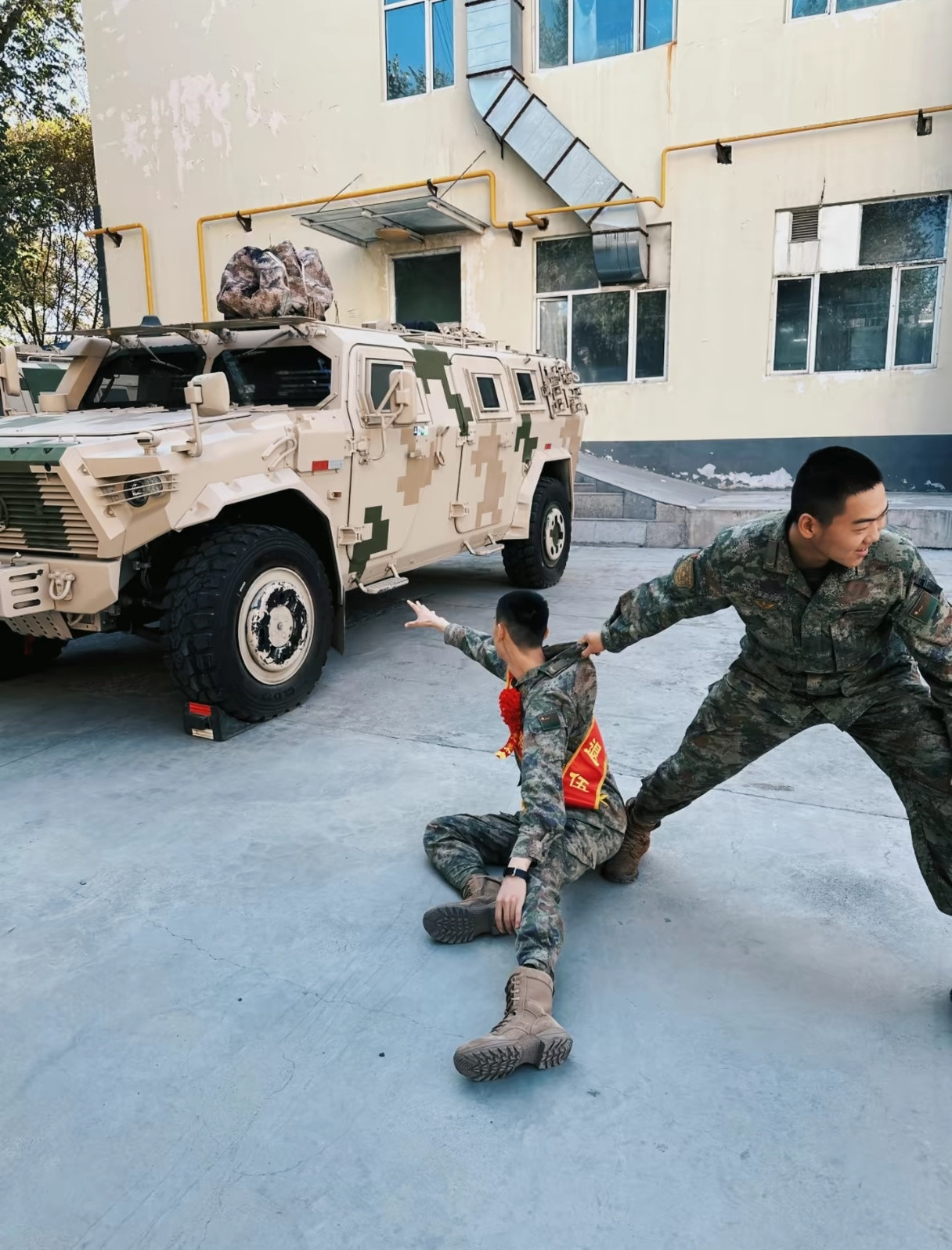 退伍季你是我带不走的行李[笑着哭][笑着哭][笑着哭]​​​