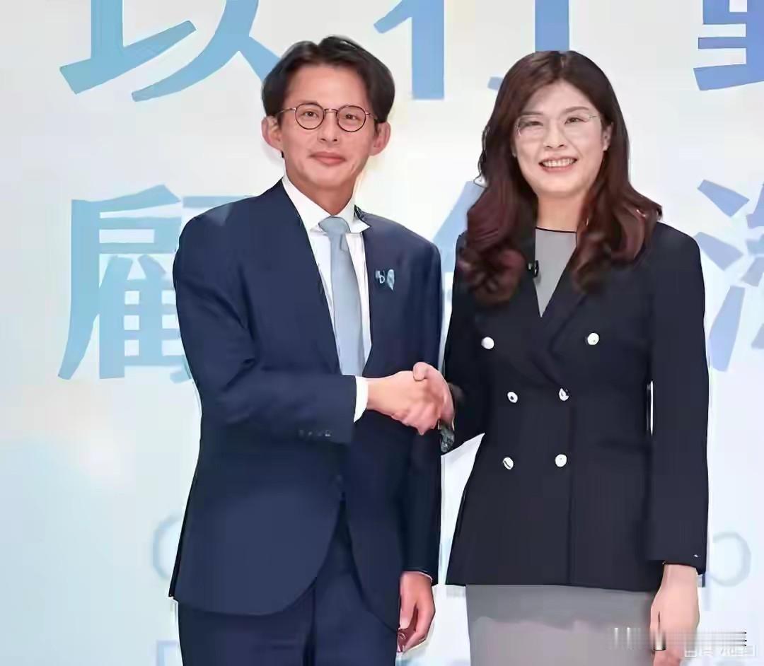 蓝白竹北要破镜重圆了，好消息呼之欲出。就在8月31日，前蓝委林为洲对外披露，指出