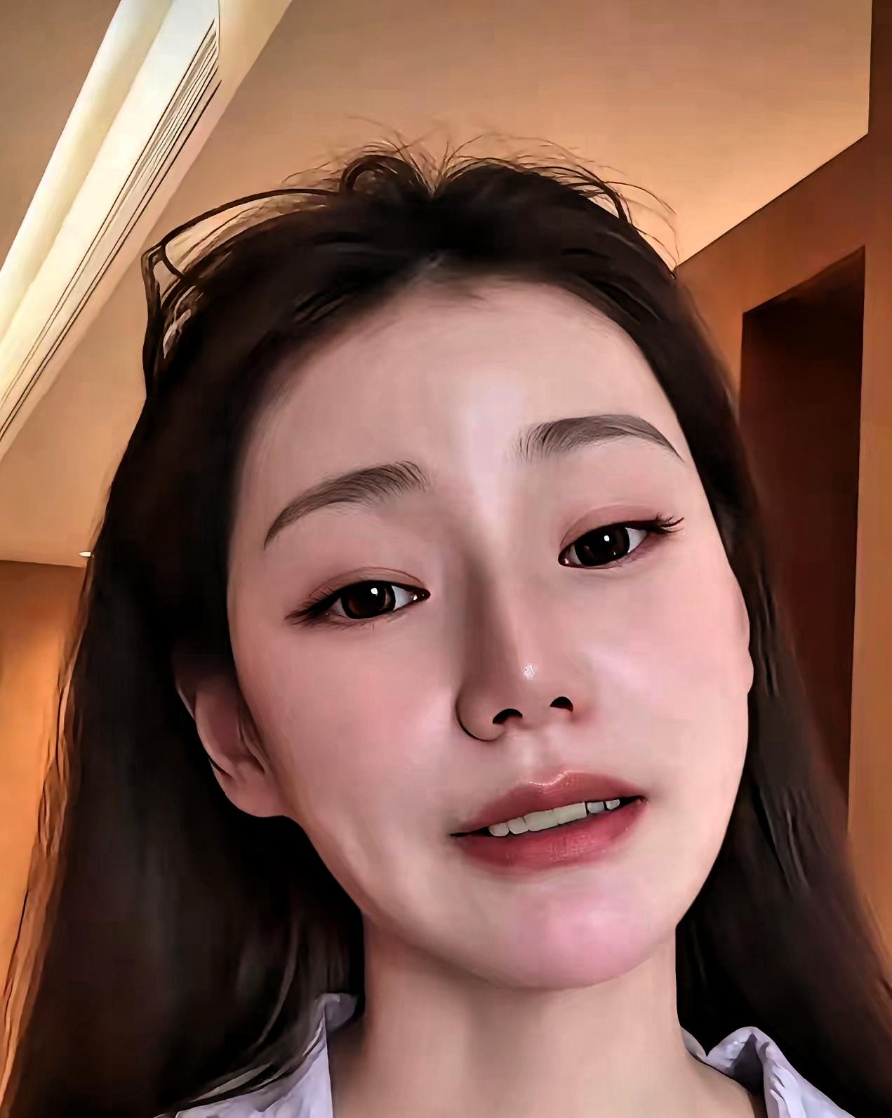 很长一段时间里，不少网友都在疑惑，汪小菲一直盼着女儿玥儿来北京生活读书，为何这件