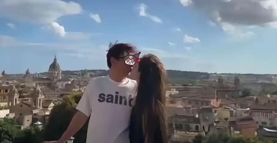 王思聪，彻底告别！3月27日，王健林和王思聪父子俩，突然引发了网友的热议，这