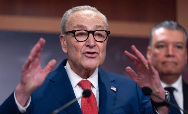 美国民主党领袖舒默3月7日公开表示，如果俄罗斯向伊朗提供情报一事属实，那么说明这