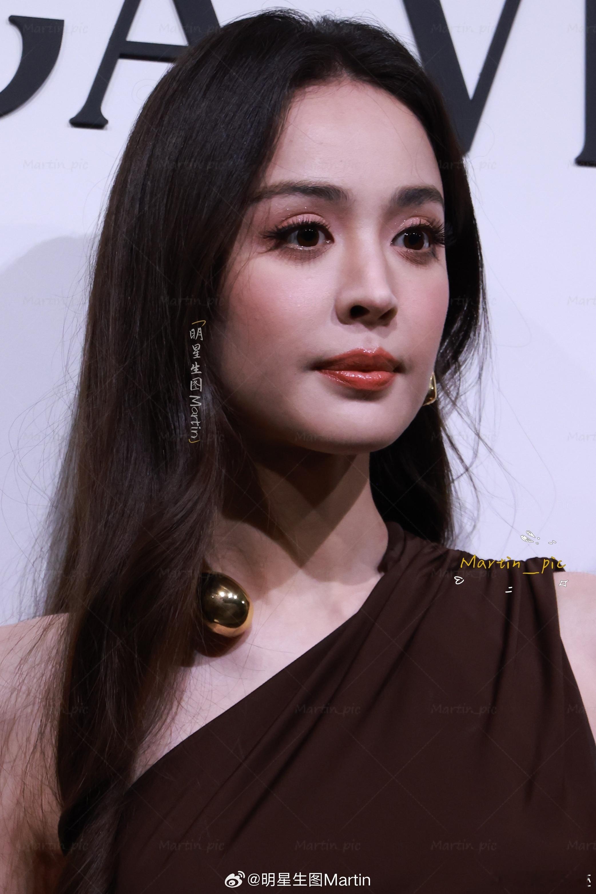 娜扎bv活动生图