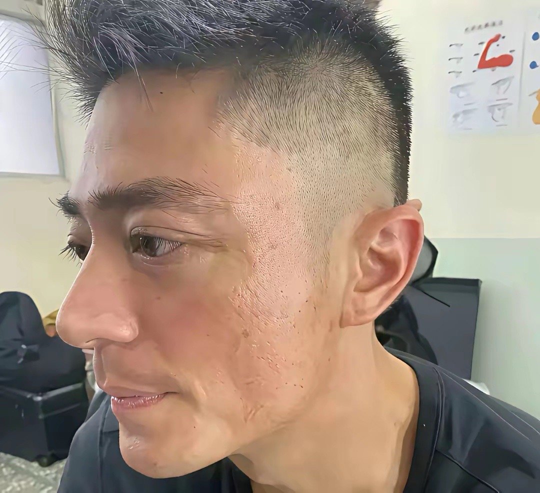 46岁的纯素颜霍建华，这个皮肤状态放在这个年龄段，是什么水平？