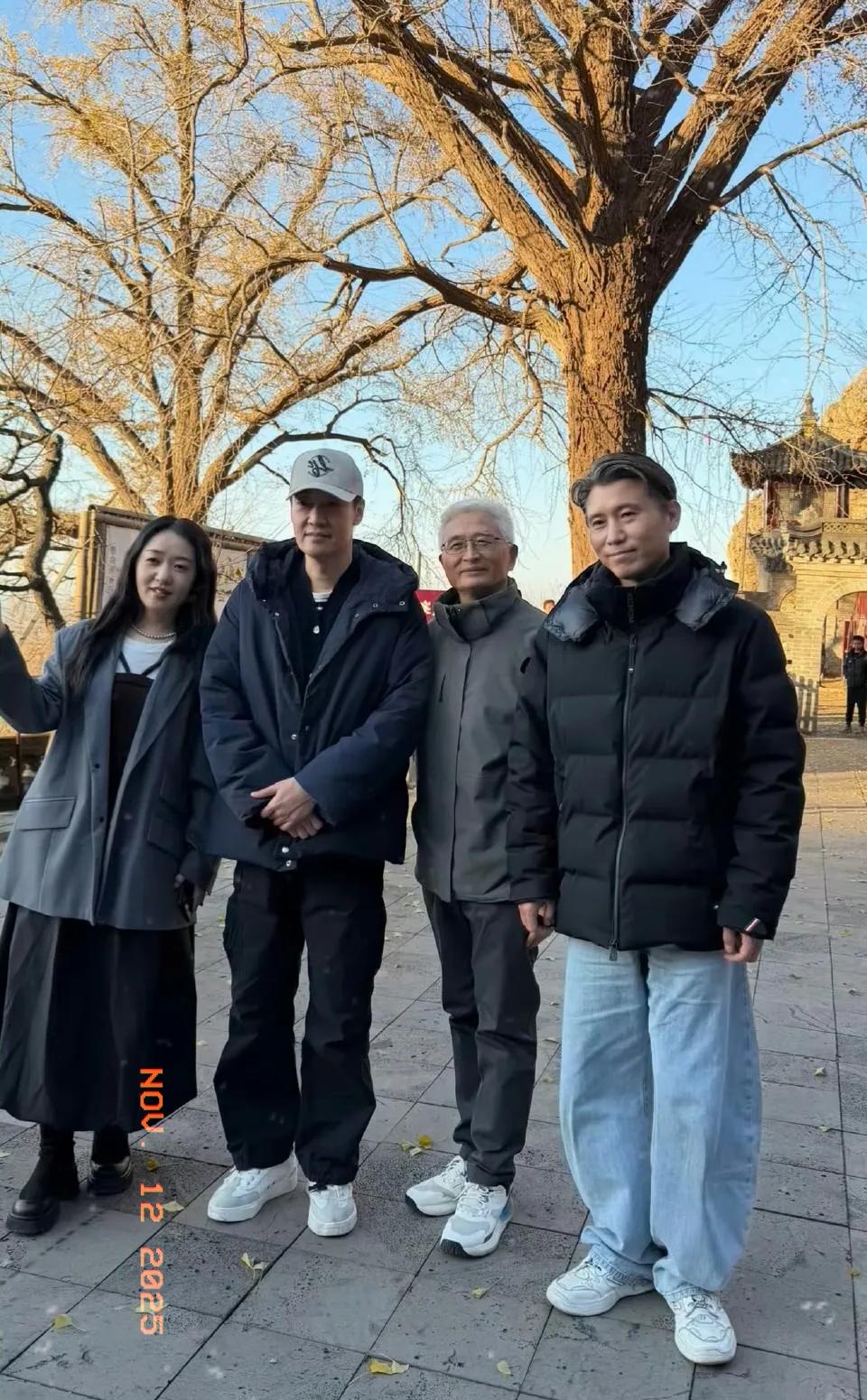 太可怕了，朱媛媛仅仅离世5个多月，丈夫辛柏青就带着一个十几岁的女孩和好朋友李