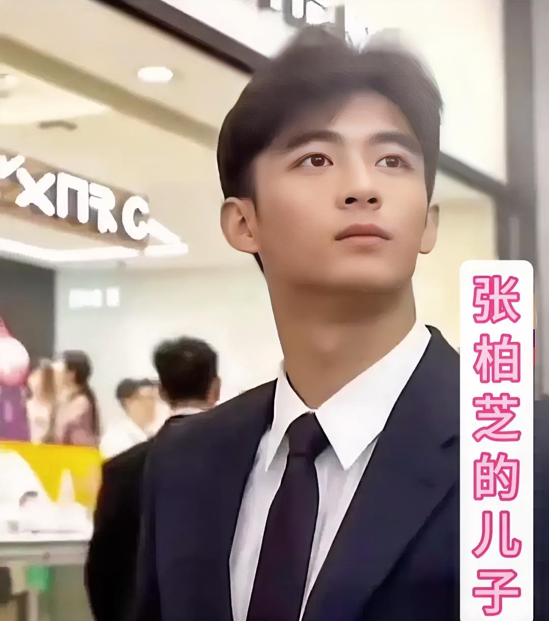 真的被惊到了！张柏芝17岁的大儿子谢振轩居然敢直接替妈妈怼媒体，还发微博说“有些