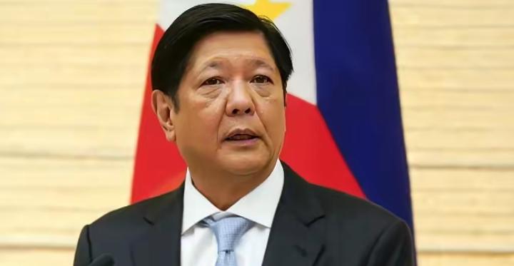 “小马科斯犯了政治斗争中最大的忌讳：斩草，没除根！把老杜特尔特送进海牙监狱，是他