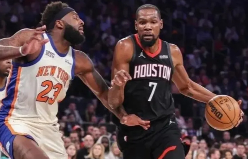 强烈建议用诸葛马龙顶替主教练乌杜卡！原因有五点：1.进攻体系完美匹配：诸葛马