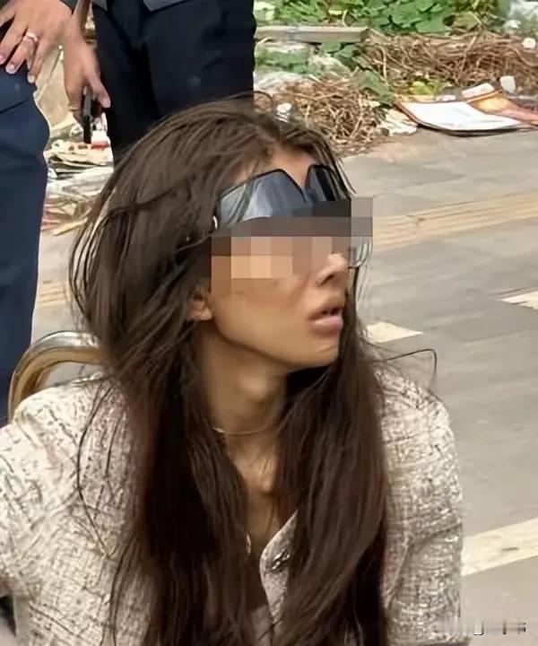 承认吧，多读书就是有用！不信你看流落柬埔寨街头的网红刘某桢，她沦落到今天这一