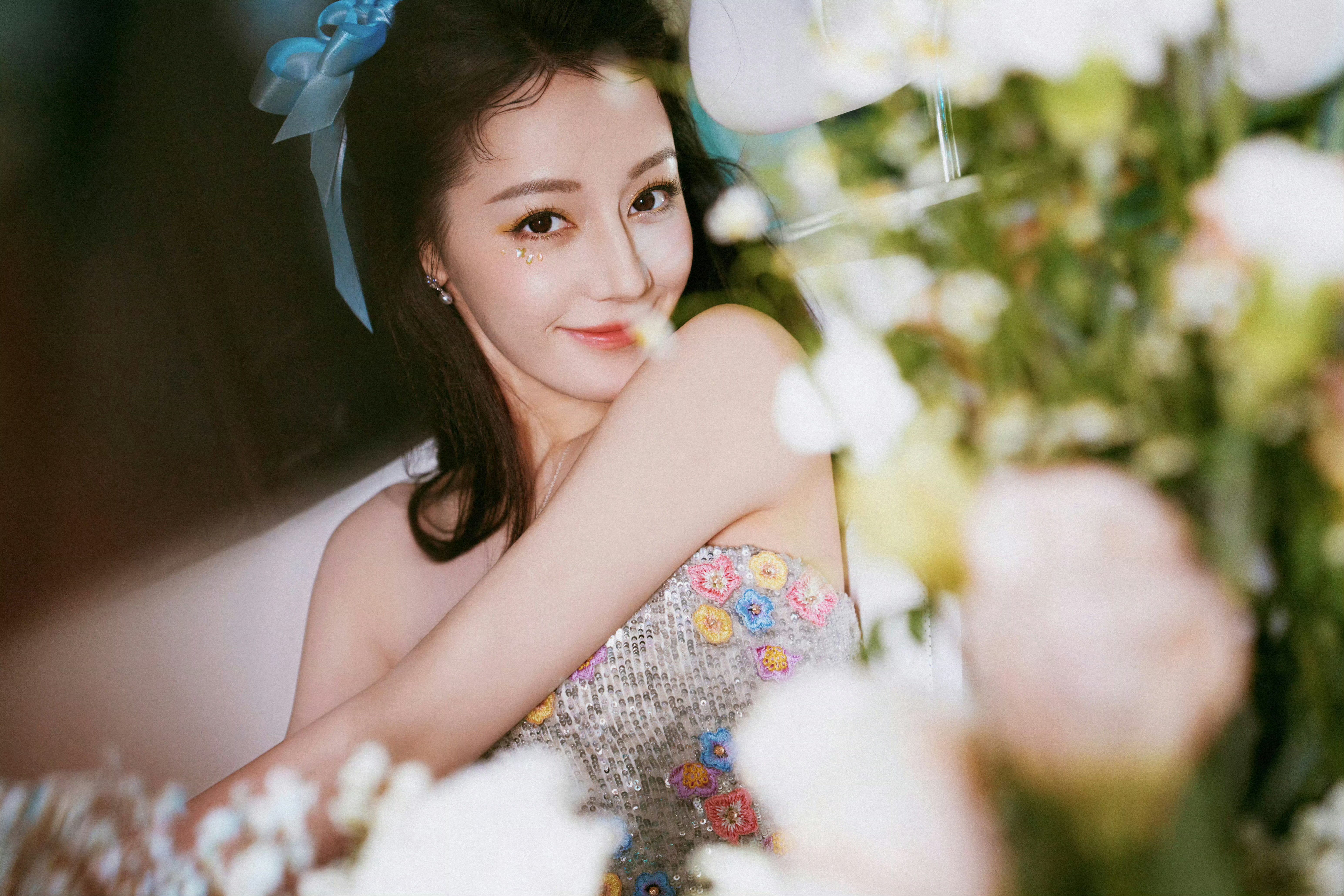 迪丽热巴，顶级魅魔迪丽热巴时尚芭莎开年刊