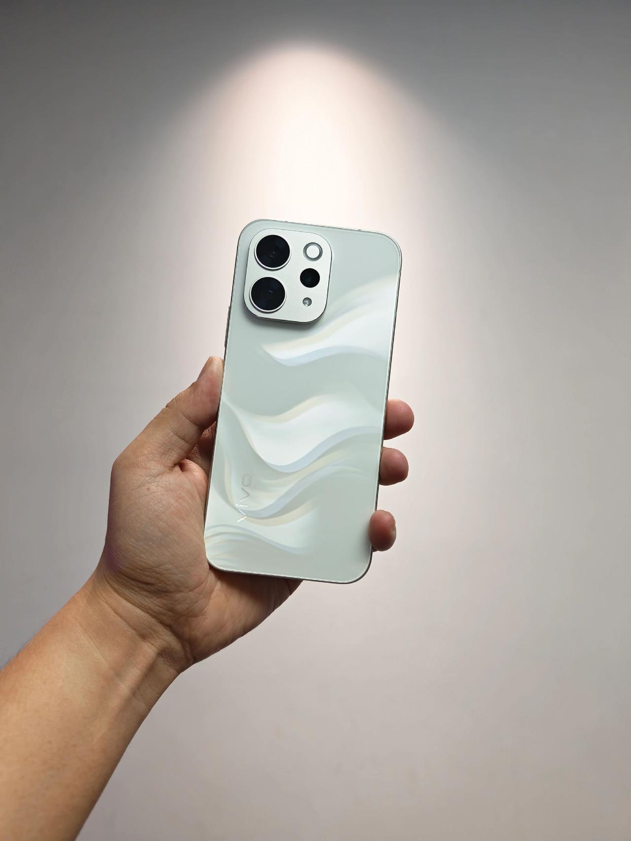 谁懂啊！用了S50之后，我更想要S60了…vivoS50用了小半年，拍照真