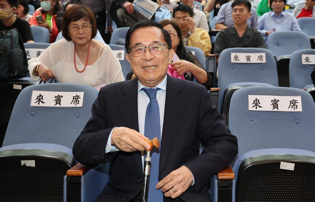 怂了？害怕了？陈水扁发声：竹篙斗菜刀本月25日开始，多位蓝委皆在社群平台转发