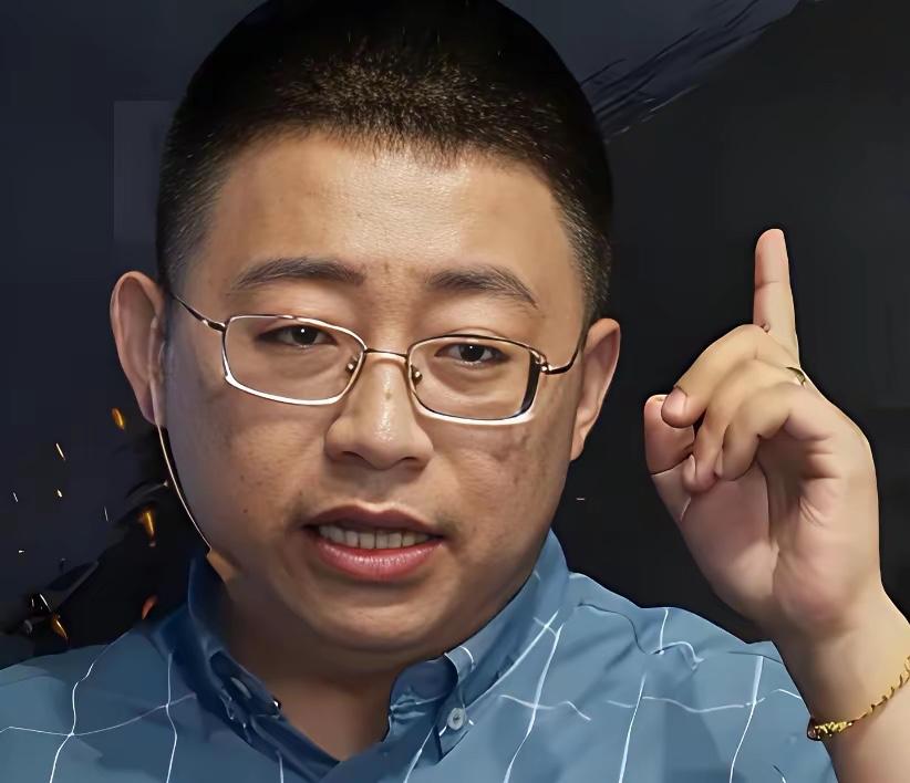 复旦大学教授沈逸说："破窗效应"出现了，要修好这扇窗，必须要用英国人看的懂的语言