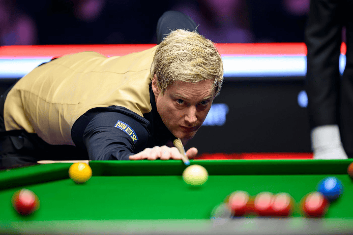 罗伯逊: 真的很想以6-2取胜;得到英伦球迷支持令我感动