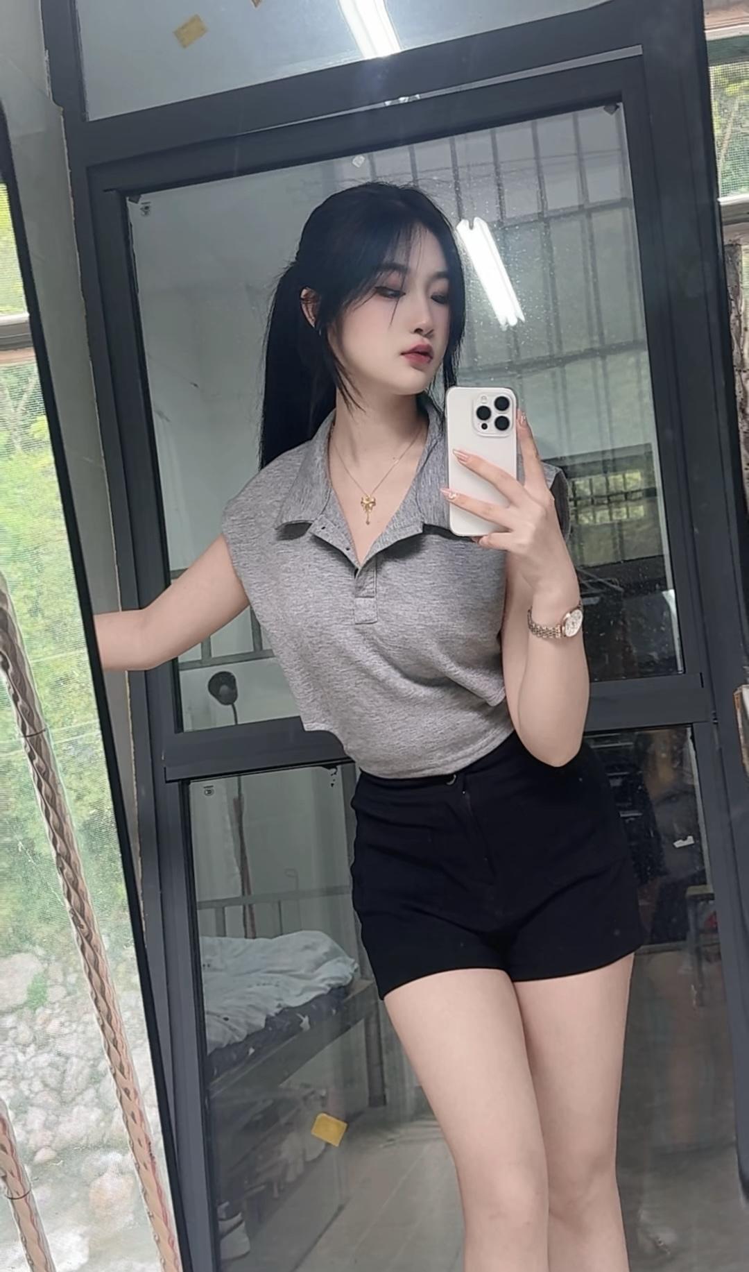 现在流行什么女装