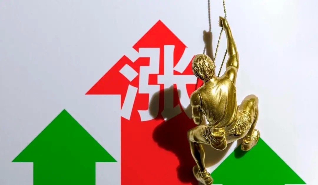 A股全线大涨，盘面走势相当亮眼，各大指数集体冲高，创业板、科创板更是大涨超5%，