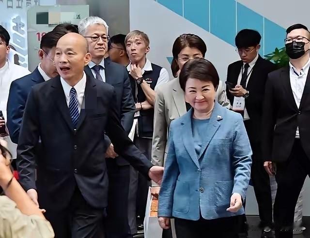 卢秀燕、蒋万安、韩国瑜携手了，直接硬刚卓荣泰，郑丽文或迎来强援！日前，韩国瑜
