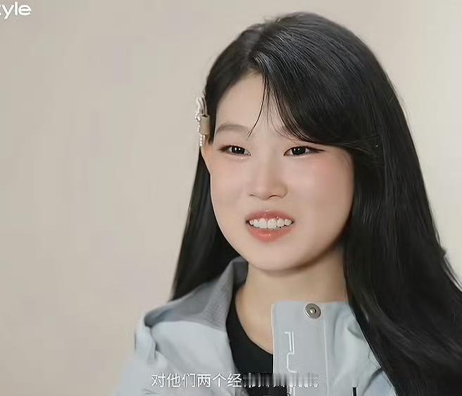 小沈阳的女儿沈佳润出道首封杂志来了图一是采访截图图二是杂志精修咋说呢感觉