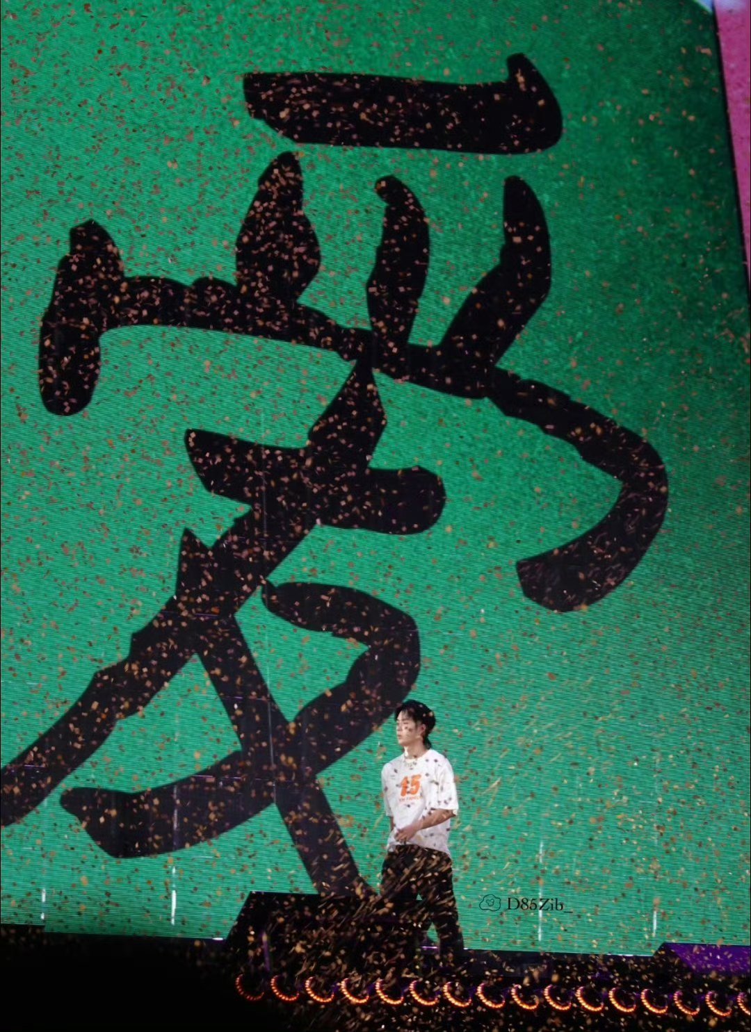 王一博神隐的这段时间，我也没闲着。健身、学习、审美积累，把以前碎片化的时间都收回