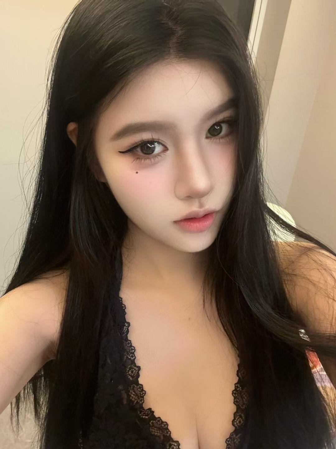 一个40岁🉐单身老师说:＂我从来没有想过，我会嫁不出去，但事实是我35岁