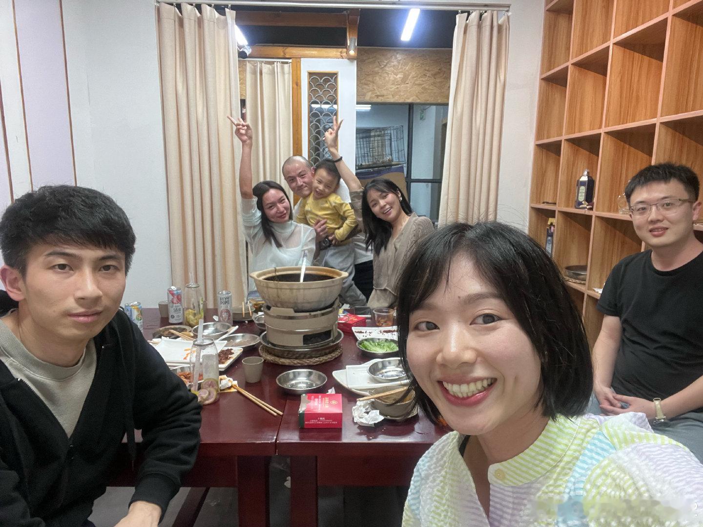 #龚爽去世#太突然了，5年的抗癌之路你从没提起，你说过年回来聚聚，原来你是在把最美好的画面和回忆都留