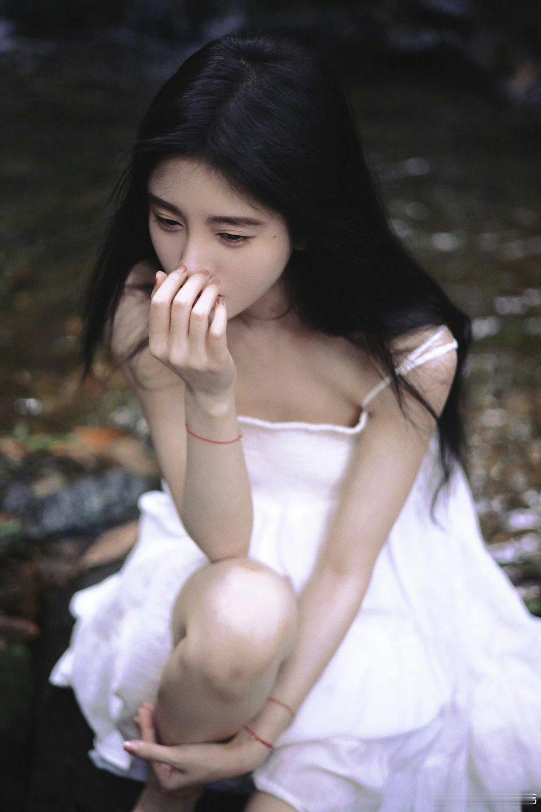 你阳光明媚像一缕小太阳＞O＜