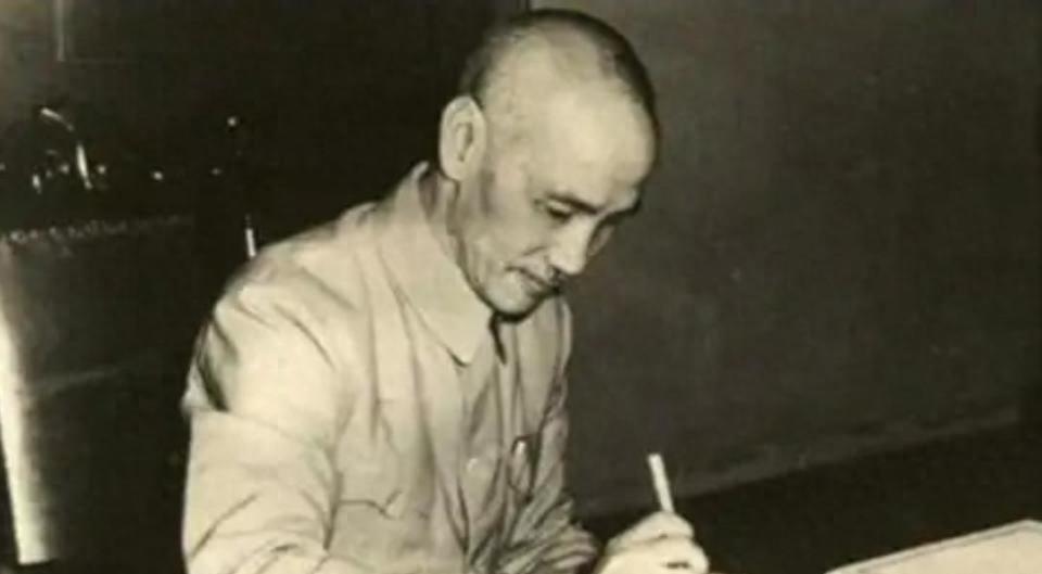 蒋介石逃往台湾时亲自点名带走三位美貌少妇，她们后来的人生结局究竟如何？1949