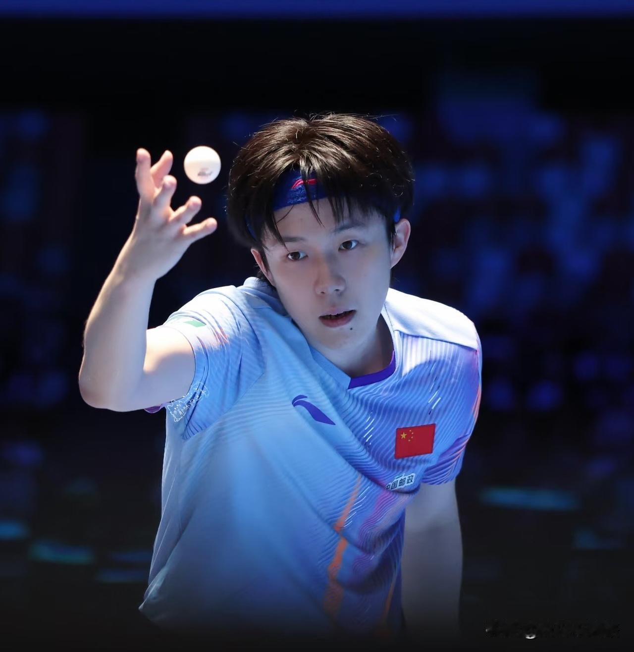 现在很多运动员一火，代言就接到手软，可王楚钦偏偏不一样。作为顶流运动员