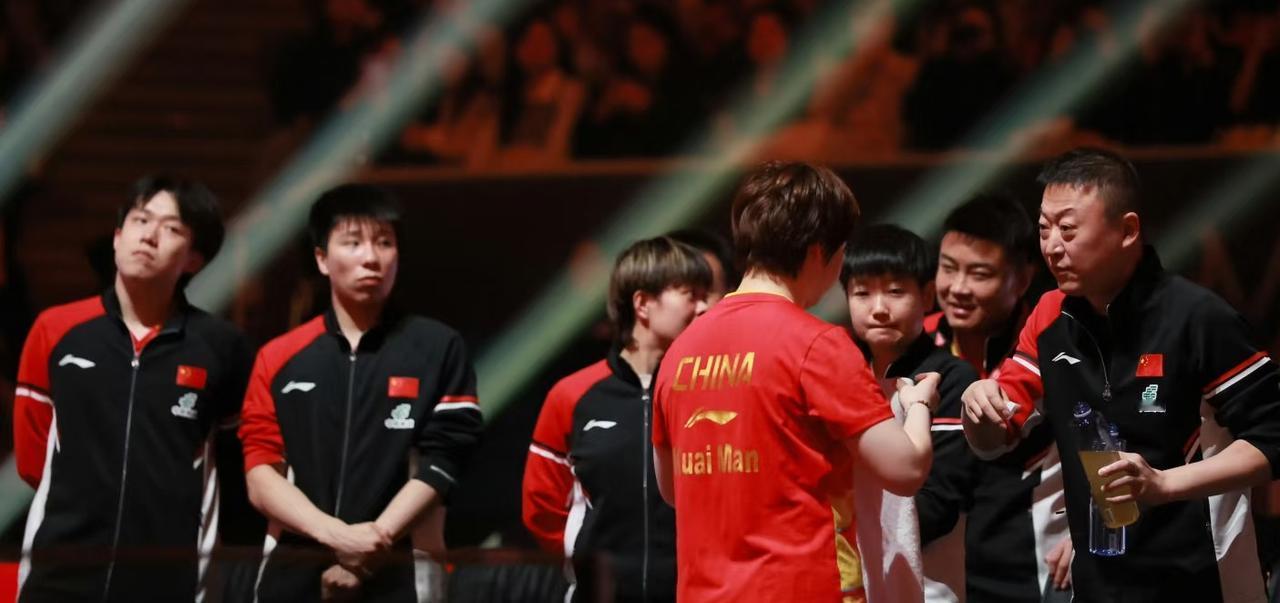 这次混团世界杯国乒有两个人没怎么上场但是他们也没闲着，一个是王艺迪，一个