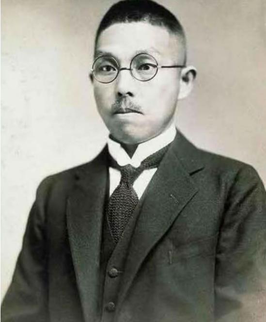 1949年，重庆解放前，我党派人找到杨森，提了四个条件，杨森说："第一条我保证做