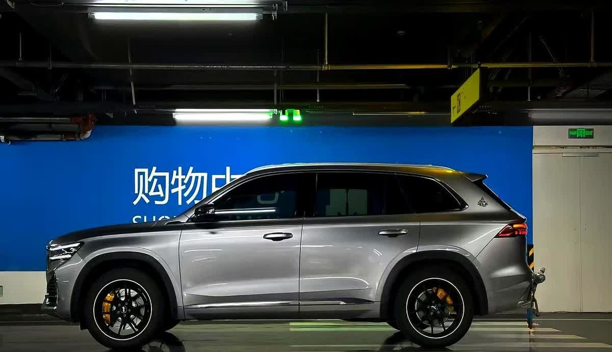 “除非换车大玩具”——车主一句话把吉利的尴尬摊在桌面：流量吹得响，销量没跟上车价