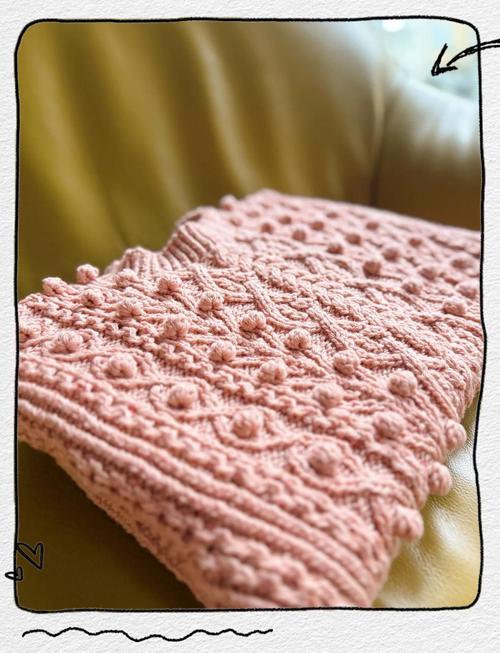 人老了，最舒服的活法，就是不勉强自己早上收拾柜子，翻出件旧毛衣，针脚密匝匝的，