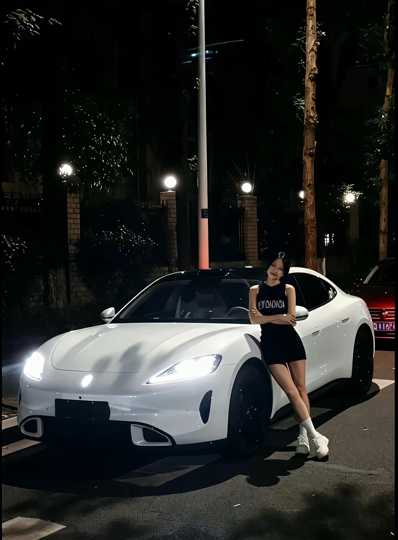 终于知道白色Z7为啥要加钱了。