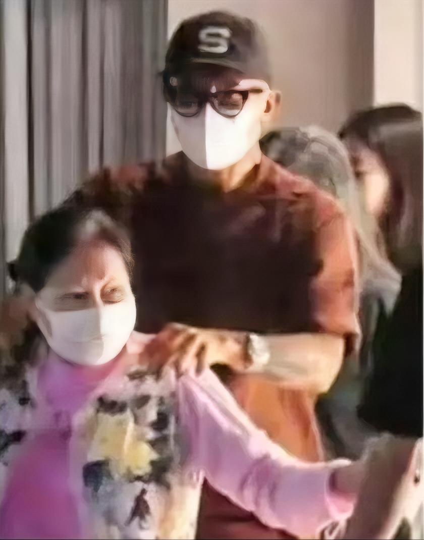 对具俊晔起了敬意！天下女婿之楷模呀，好的女婿就是一个儿子，具俊晔做到了！一个