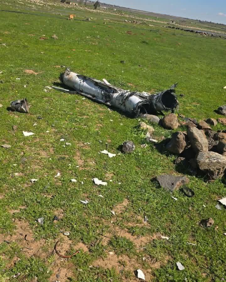 据报道，在伊拉克发现了第二枚蓝麻雀系列空射弹道导弹助推器。在对伊朗的第一波袭击中