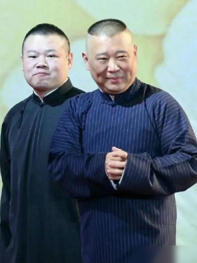 郭德纲那两嗓子京剧，票能卖疯，就离谱。可京剧行家王珮瑜一句“高级票友”，直接把这